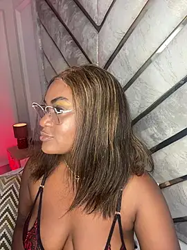 Snapshot of Noa_Adams chatting on July 24, 5:14 am Noa Adams online show from July 24, 5:14 am