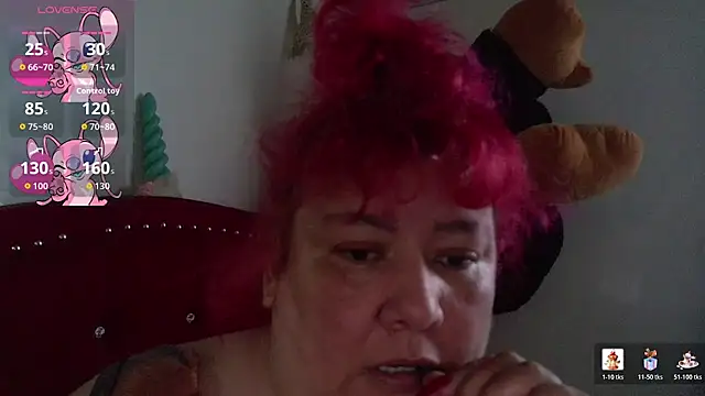 Snapshot of Nastymomslave chatting on June 11, 10:40 pm Nastymomslave online show from June 11, 10:40 pm