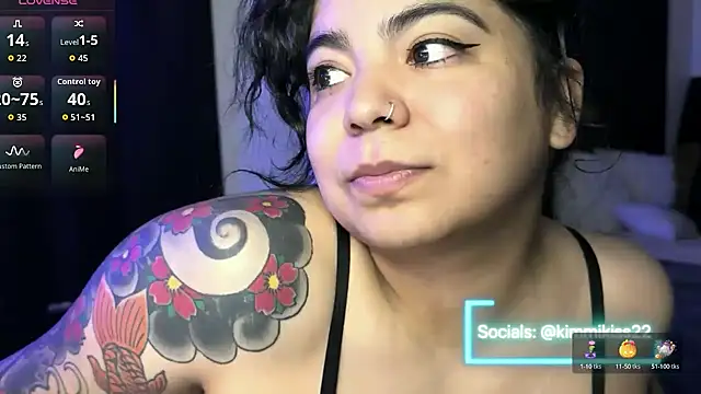 kimmiakiss22 online show from October 5, 12:23 am