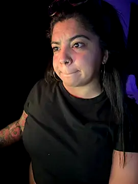 kimmiakiss22 online show from November 14, 1:09 am