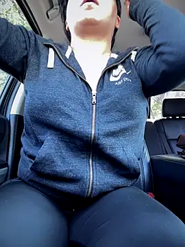 kimmiakiss22 online show from September 11, 4:40 pm