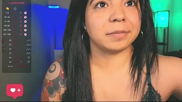 kimmiakiss22 online show from March 18, 2:29 am