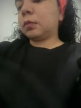 kimmiakiss22 online show from February 6, 8:05 pm