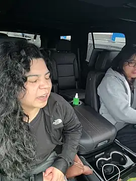 kimmiakiss22 online show from April 3, 11:22 pm