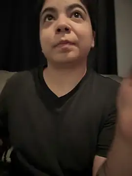 kimmiakiss22 online show from December 3, 7:46 pm