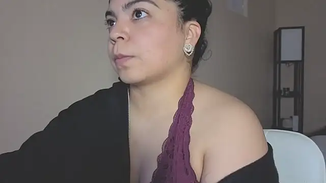 kimmiakiss22 online show from March 10, 1:12 am