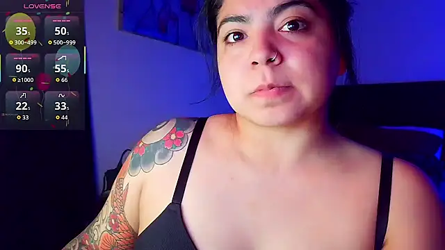 kimmiakiss22 online show from November 11, 2:39 am