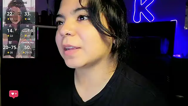 kimmiakiss22 online show from June 1, 3:18 am