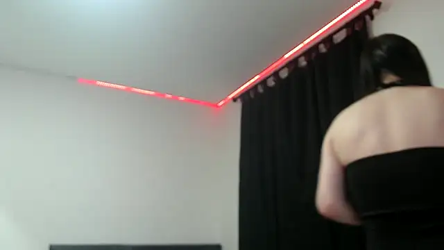 dolcemacca online show from February 22, 1:33 am