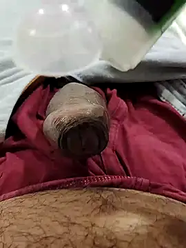 Snapshot of orgasmic_boy chatting on December 23, 9:49 am orgasmic boy online show from December 23, 9:49 am