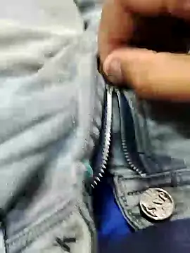 Snapshot of orgasmic_boy chatting on December 10, 9:00 pm orgasmic boy online show from December 10, 9:00 pm