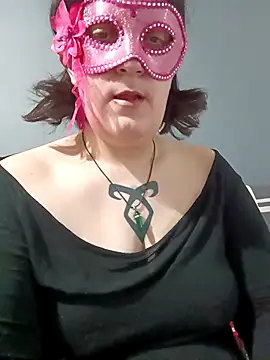 Lolabeluccia xh  online show from January 13, 7:45 am