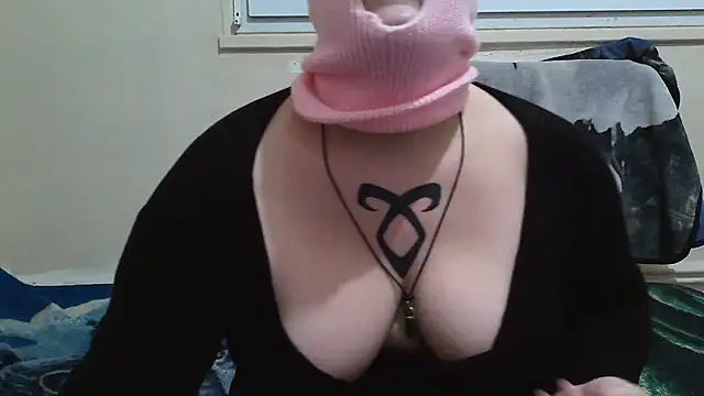 Lolabeluccia xh  online show from December 2, 7:43 am