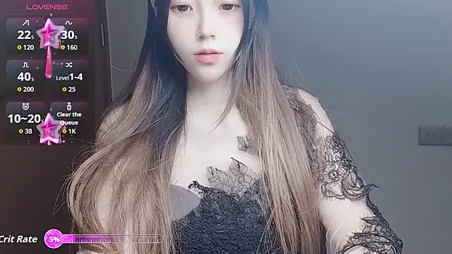 Snapshot of VaerySaenz chatting on November 19, 4:01 am VaerySaenz online show from November 19, 4:01 am