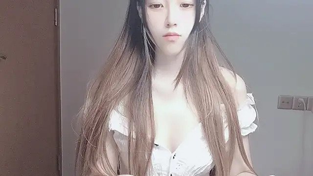 Snapshot of VaerySaenz chatting on November 11, 3:01 am VaerySaenz online show from November 11, 3:01 am