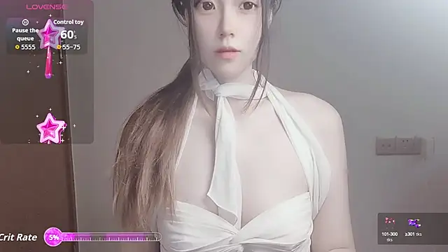 Snapshot of VaerySaenz chatting on October 18, 2:46 am VaerySaenz online show from October 18, 2:46 am