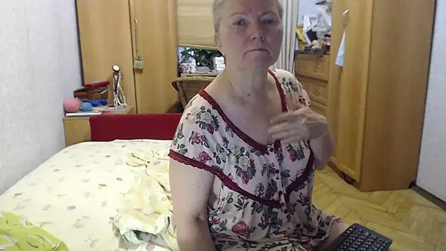 zarinafonliberman online show from September 19, 6:06 am