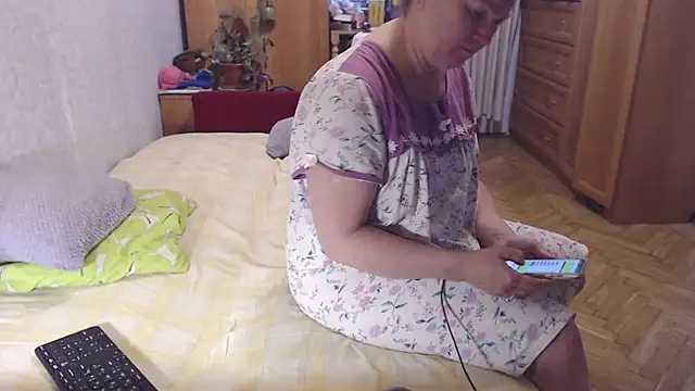 zarinafonliberman online show from November 15, 6:28 am