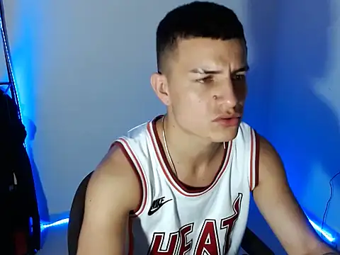 SHAT SEX online show from April 16, 2:01 am