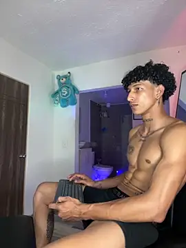 Snapshot of mike_casseano chatting on September 25, 12:38 am mike casseano online show from September 25, 12:38 am