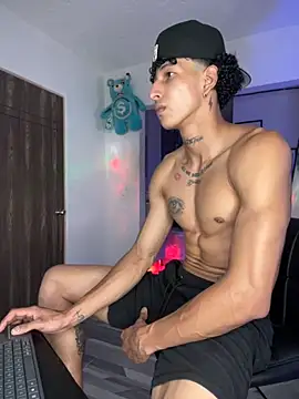 Snapshot of mike_casseano chatting on October 7, 9:49 pm mike casseano online show from October 7, 9:49 pm