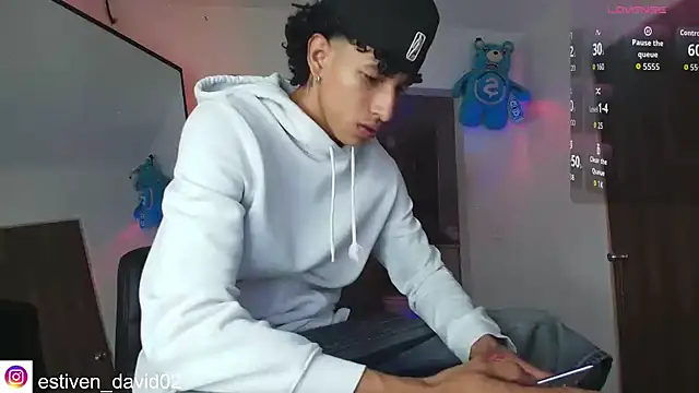 Snapshot of mike_casseano chatting on September 19, 12:58 am mike casseano online show from September 19, 12:58 am