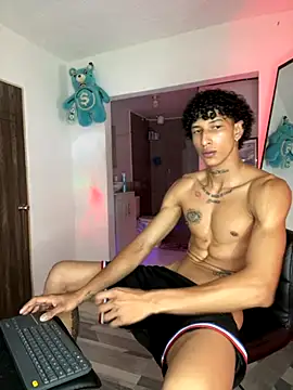 Snapshot of mike_casseano chatting on September 15, 2:56 am mike casseano online show from September 15, 2:56 am