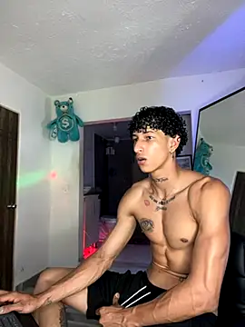 Snapshot of mike_casseano chatting on October 30, 3:16 am mike casseano online show from October 30, 3:16 am