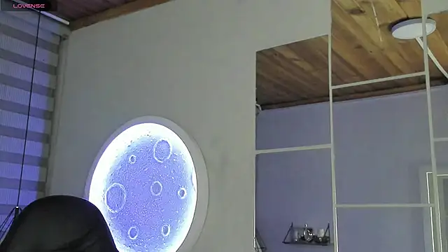 Snapshot of natasha_logan_ chatting on October 4, 4:03 am natasha logan online show from October 4, 4:03 am