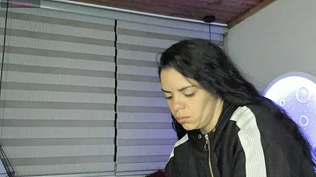 Snapshot of natasha_logan_ chatting on June 21, 4:07 am natasha logan online show from June 21, 4:07 am