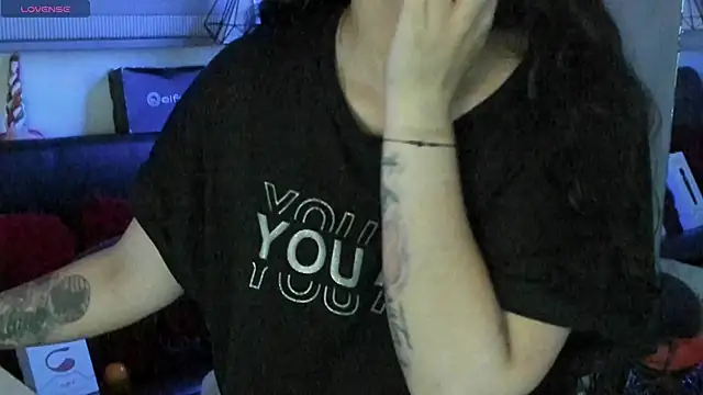 natasha logan  online show from March 13, 4:06 am