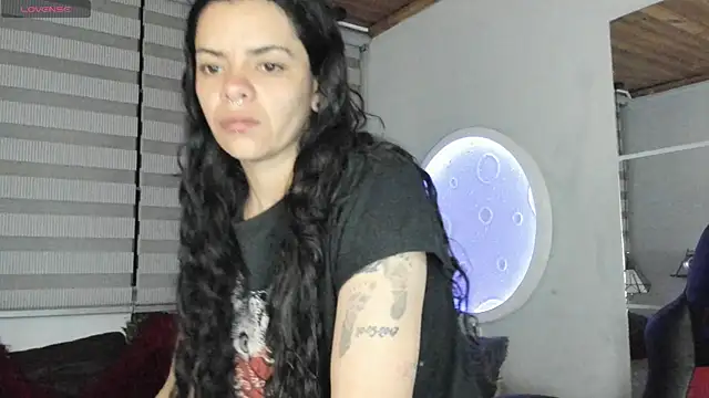 natasha logan  online show from June 13, 3:59 am