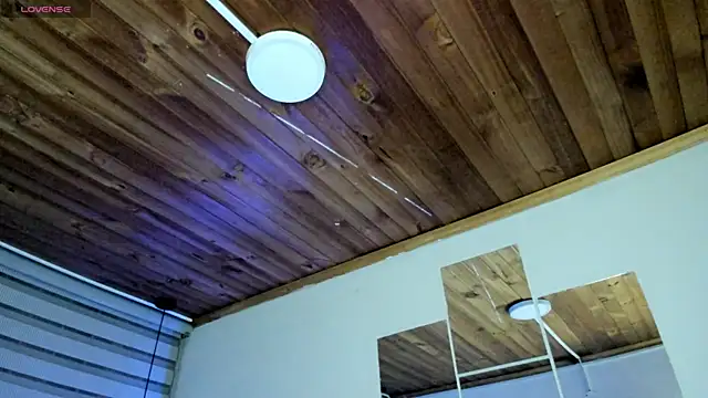 Snapshot of natasha_logan_ chatting on September 23, 4:08 am natasha logan online show from September 23, 4:08 am