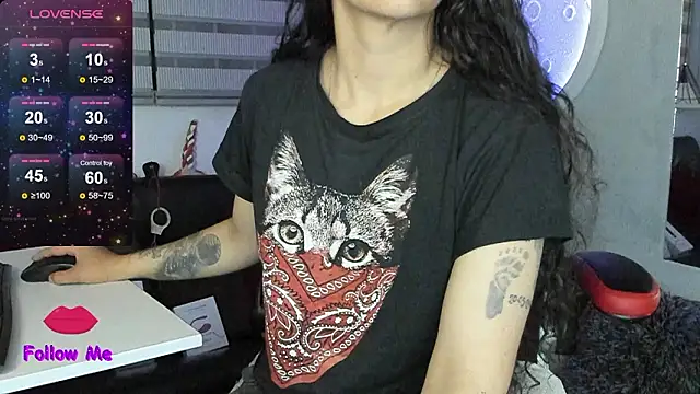 natasha logan  online show from March 3, 4:08 am