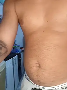 catire2323 online show from March 7, 12:28 am