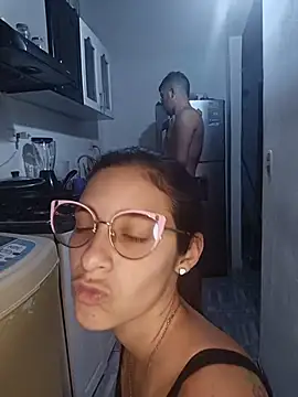 catire2323 online show from February 14, 12:00 am