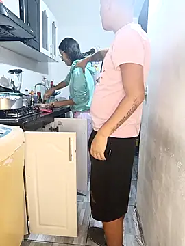 catire2323 online show from March 6, 12:27 am