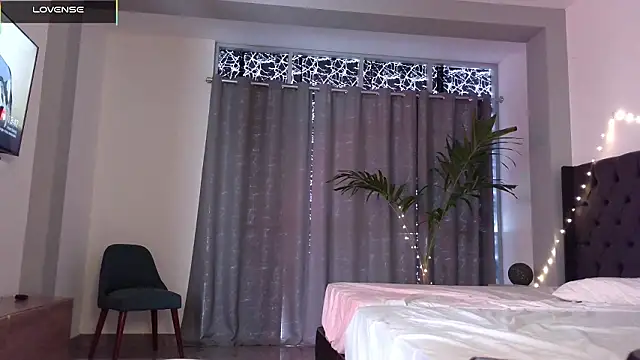 mini kunis online show from February 21, 6:43 pm