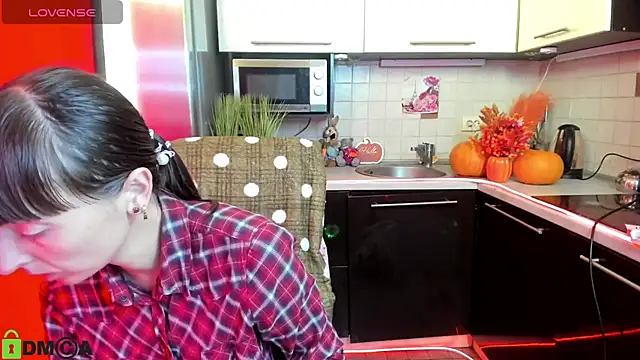 TayanaJons online show from September 27, 7:03 am