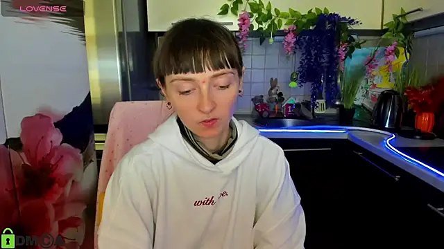 TayanaJons online show from April 10, 7:59 am