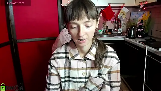 TayanaJons online show from December 23, 9:30 am