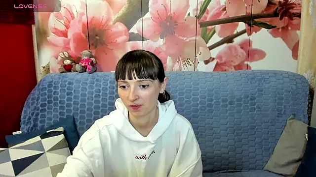 TayanaJons online show from May 14, 7:05 am