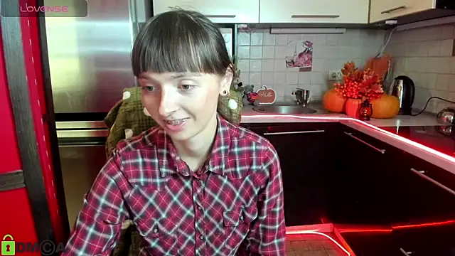 TayanaJons online show from October 8, 6:59 am