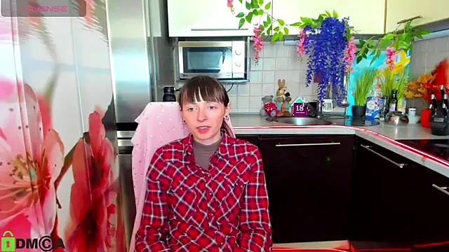 TayanaJons online show from March 12, 8:18 am