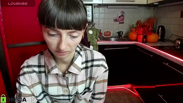 TayanaJons online show from October 18, 6:59 am