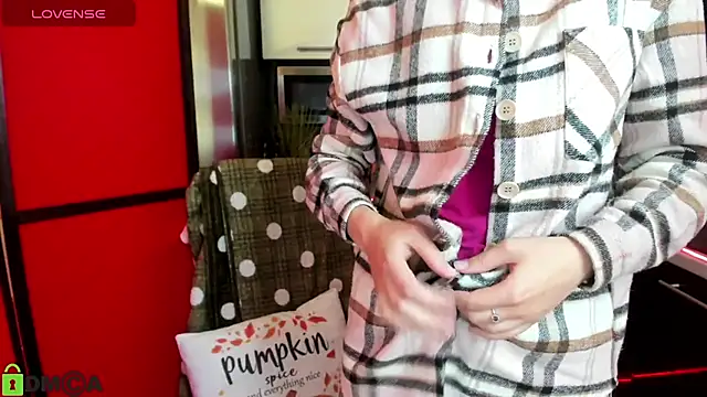 TayanaJons online show from November 14, 7:56 am