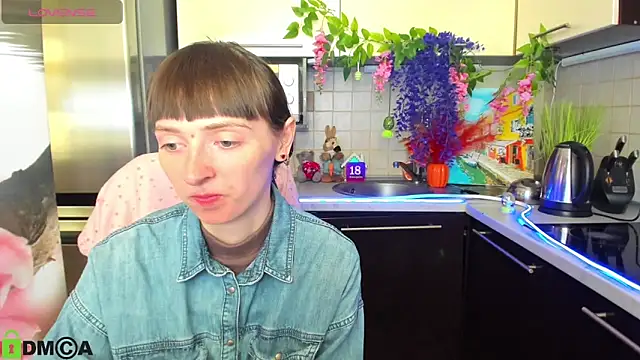 TayanaJons online show from April 13, 7:12 am