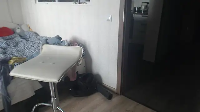 amanda kiss kiss online show from May 10, 1:36 pm