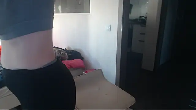 Snapshot of amanda_kiss_kiss chatting on October 18, 1:46 pm amanda kiss kiss online show from October 18, 1:46 pm
