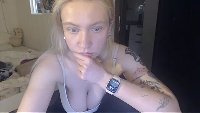 amanda kiss kiss online show from March 7, 4:56 pm